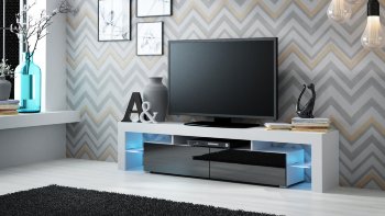 SOLO тумба ТВ CAMA SOLO тумба ТВ от польской фабрики CAMA Meble с глянцевыми фасадами и стеклянными полками. Размер ш/в/г: 200/45/35 см